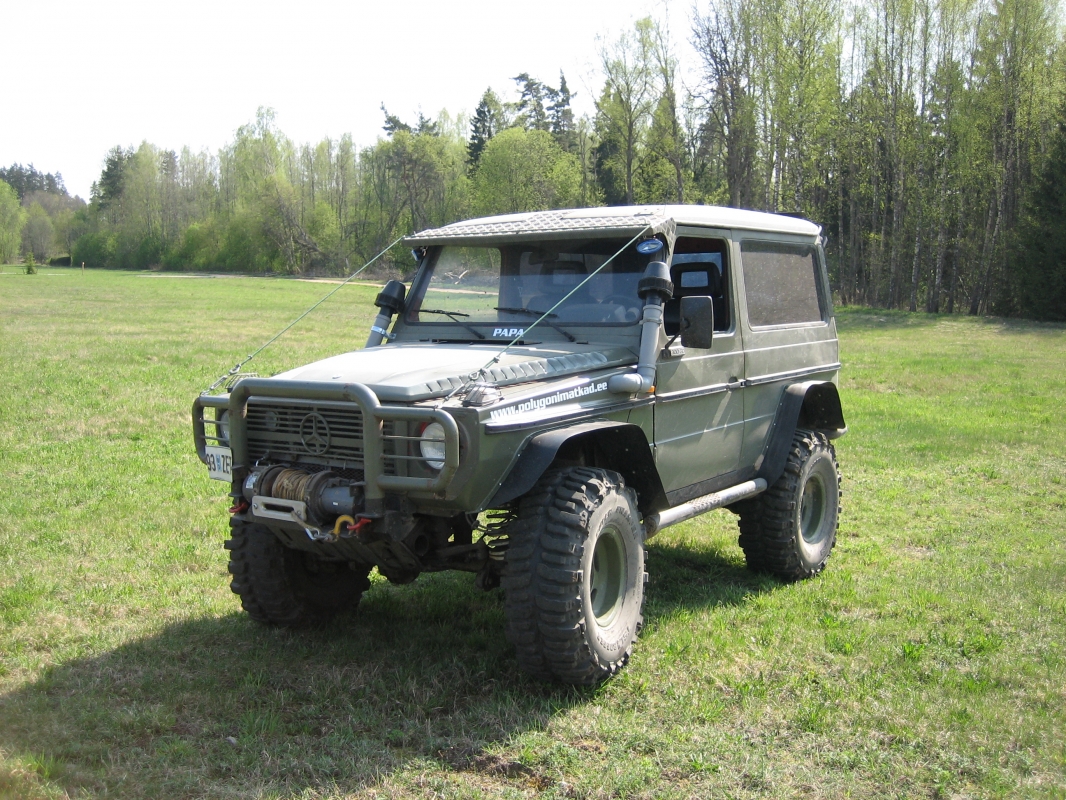 Off Road Soviet Jeep UAZ Safari Adventure for corporate