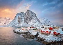 LOFOTEN & ARCTIC NORTHERN LIGHTS Winter Tour 10 days/9 nights